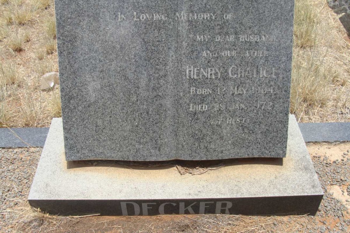 DECKER Henry Chalice 1904-1972