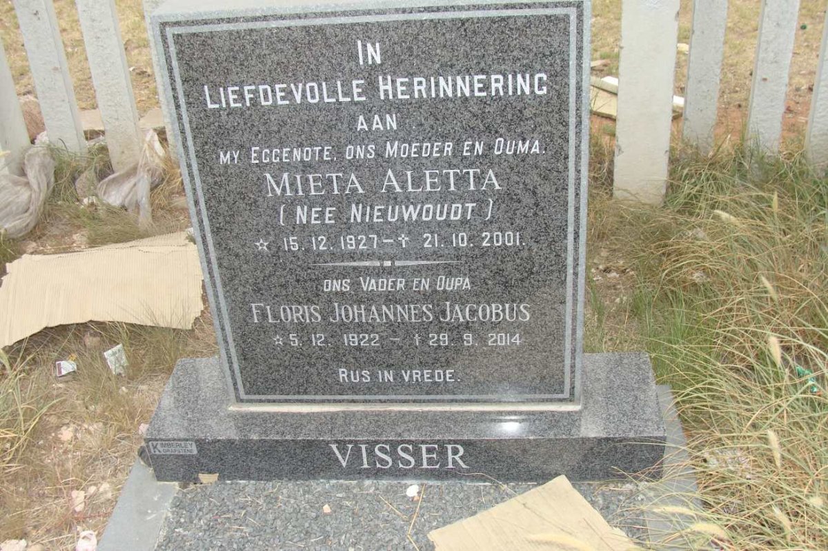 VISSER Floris Johannes Jacobus 1922-2014 &amp; Mieta Aletta NIEUWOUDT 1927-2001