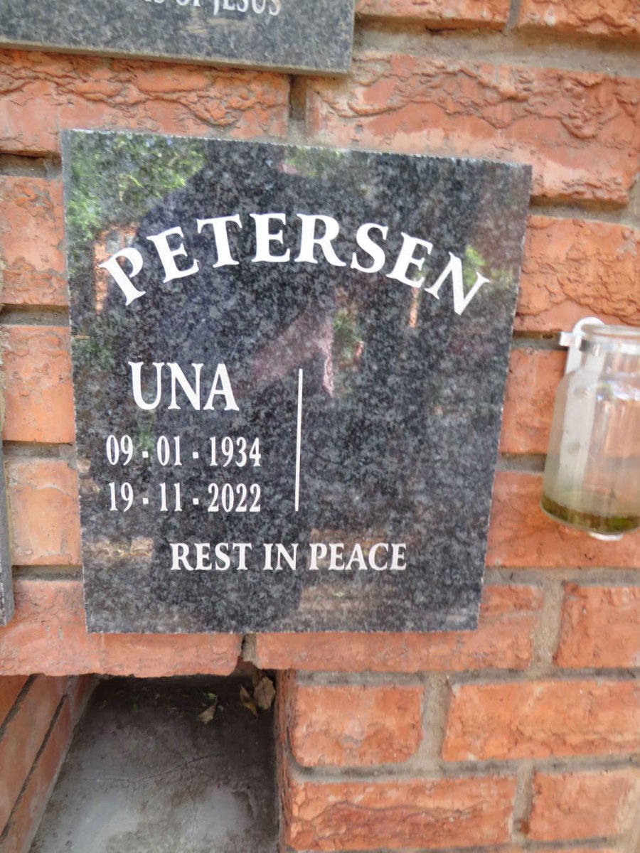 PETERSEN Una 1934-2022