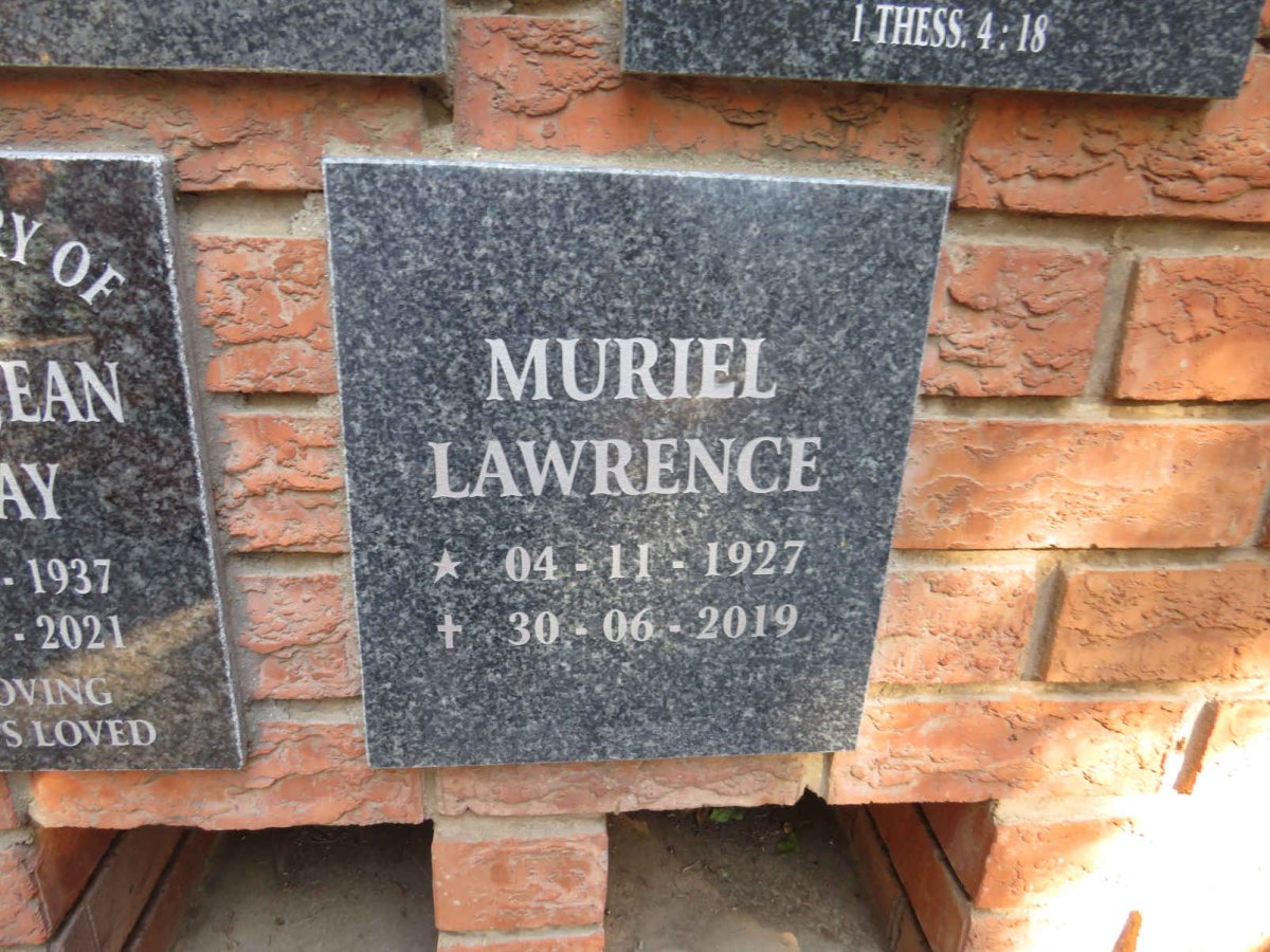 LAWRENCE Muriel 1927-2019