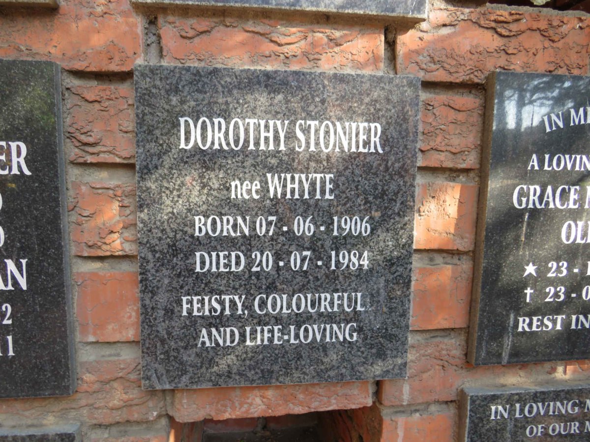 STONIER Dorothy nee WHYTE 1906-1984