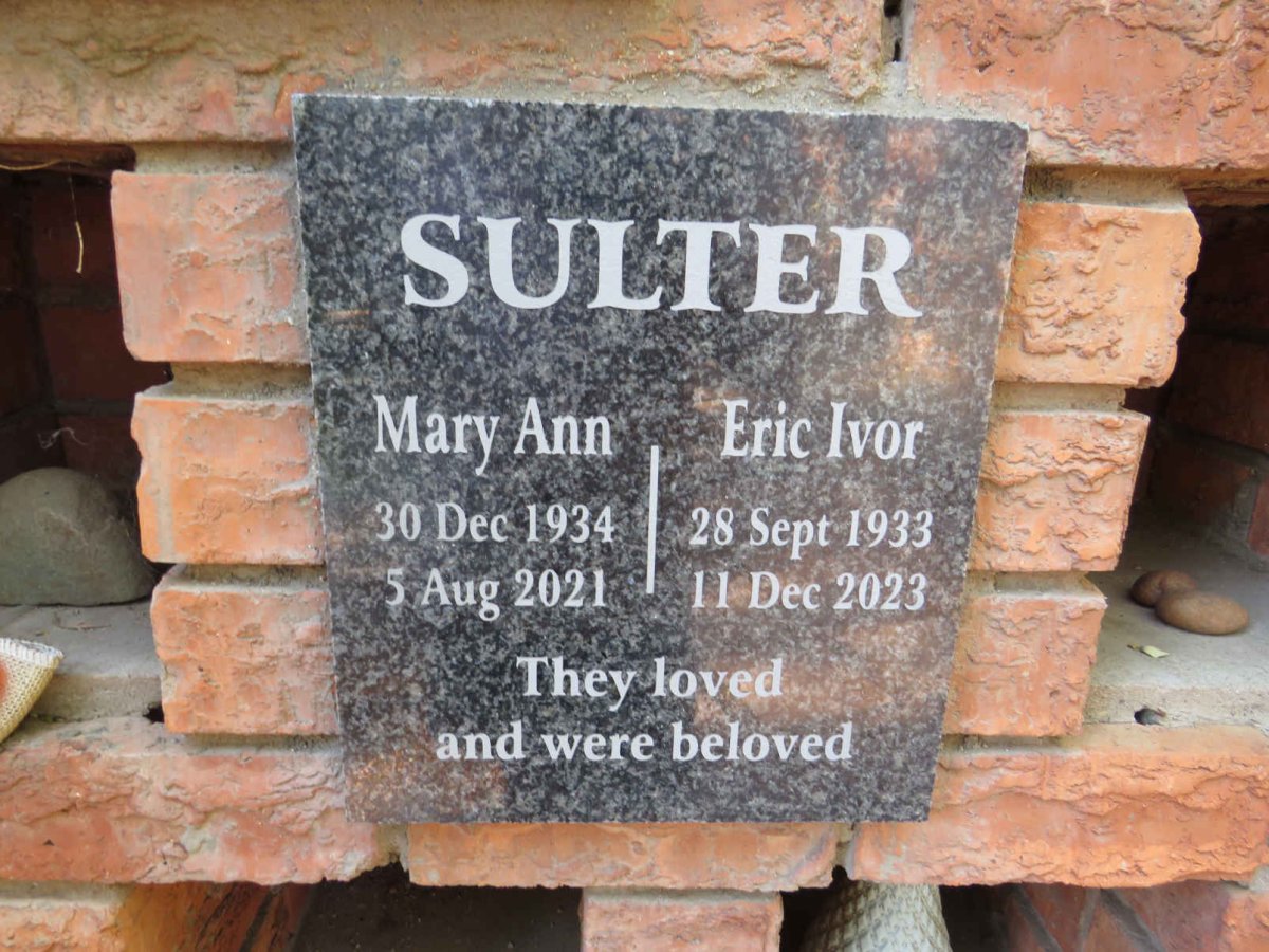 SULTER Eric Ivor 1933-2023 & Mary Ann 1934-2021