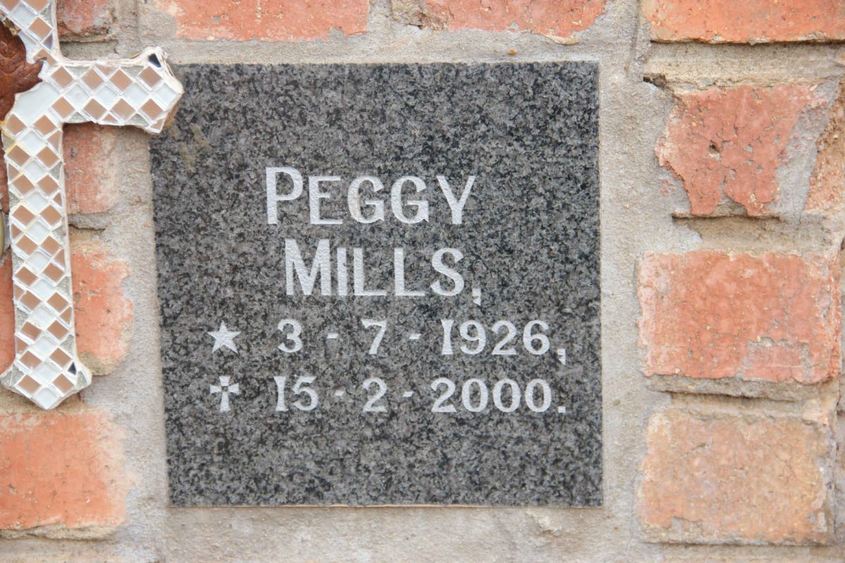 MILLS Peggy 1926-2000