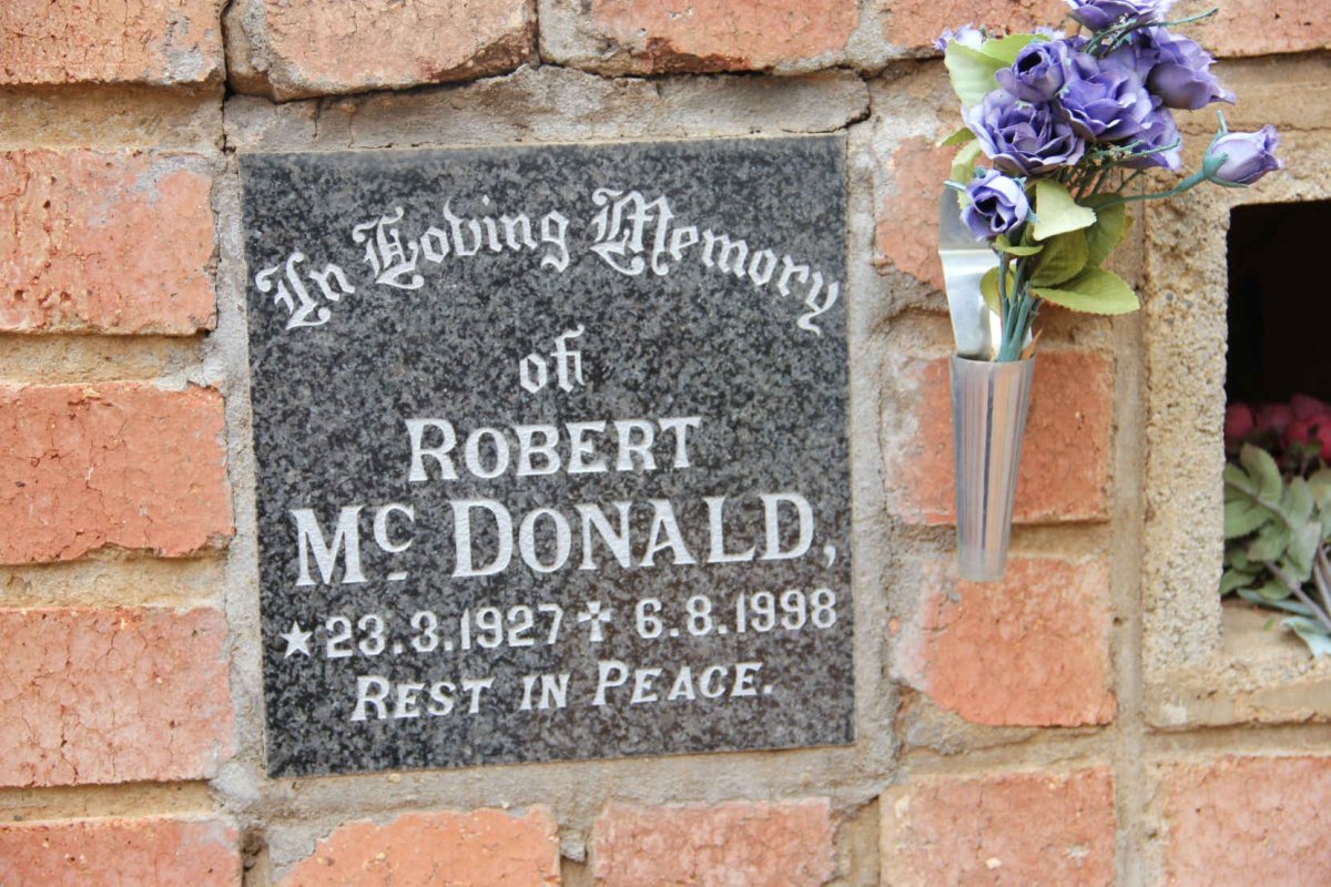 McDONALD Robert 1927-1998