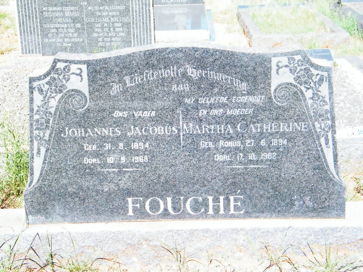 FOUCHE Johannes Jacobus 1894-1968 &amp; Martha Catharine ROBUS 1894-1962