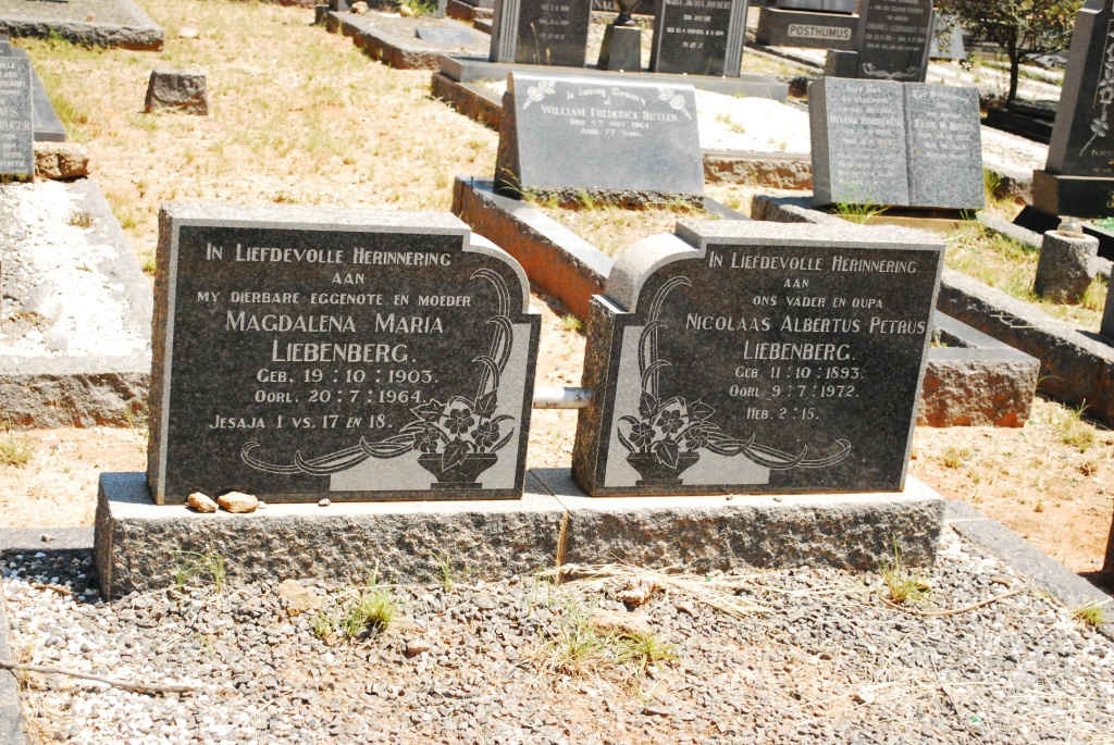 LIEBENBERG Nicolaas Albertus Petrus 1893?-1972 &amp; Magdalena Maria 1903-1964