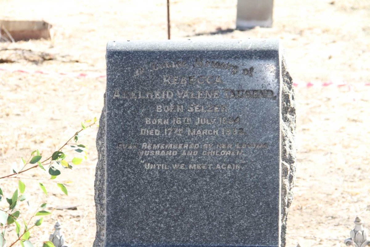 TAUSEND Rebecca Adelheid Valene nee SELZER 1884-1938