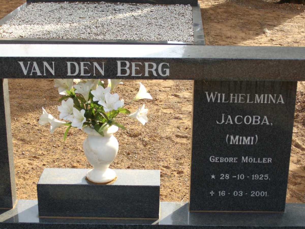 BERG Wilhelmina Jacoba, van den nee MOLLER 1925-2001