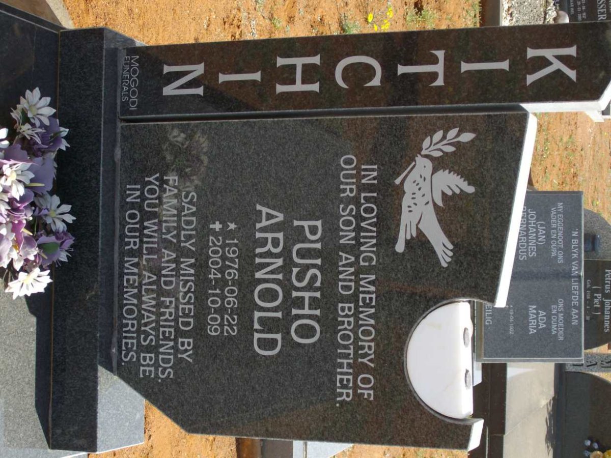 KITCHIN Pusho Arnold 1976-2004