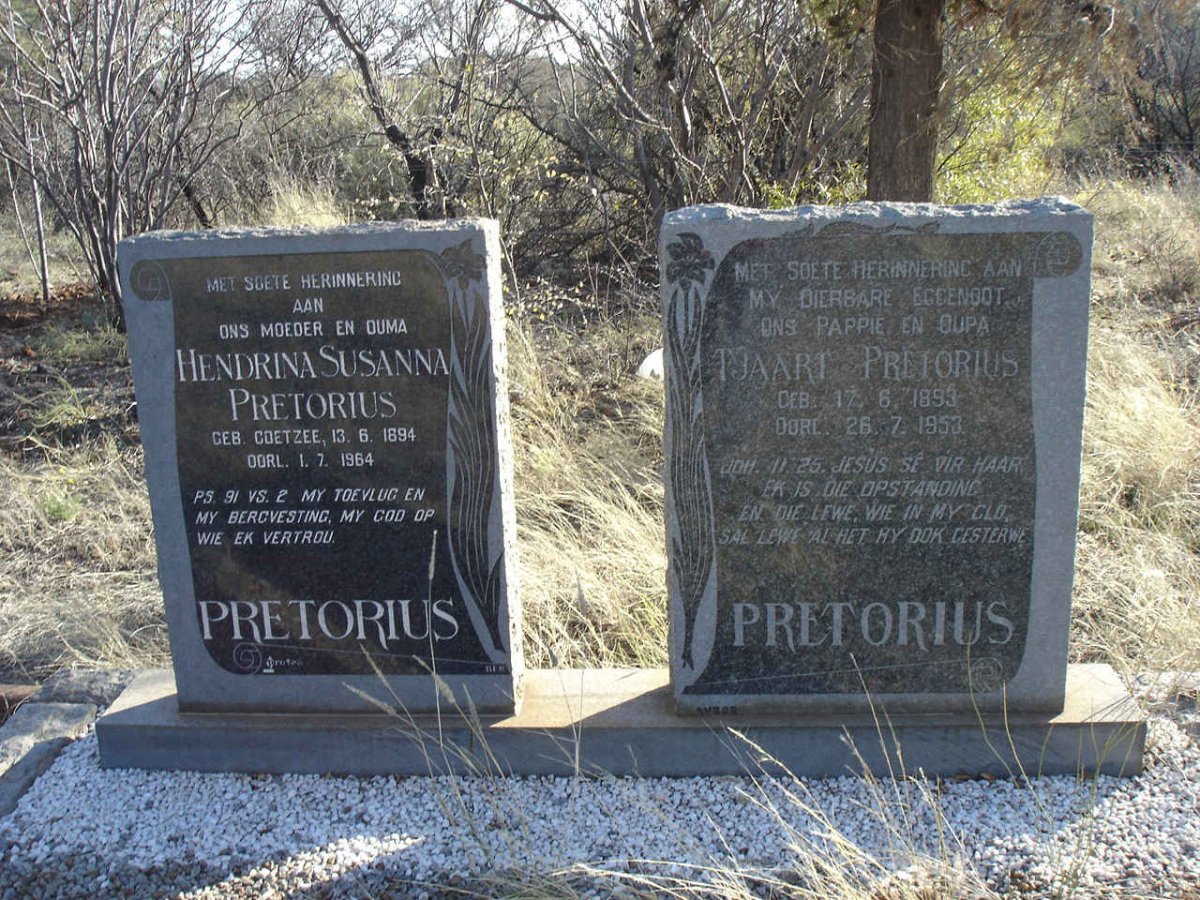 PRETORIUS Tjaart 1893-1953 &amp; Hendrina Susanna COETZEE 1894-1964