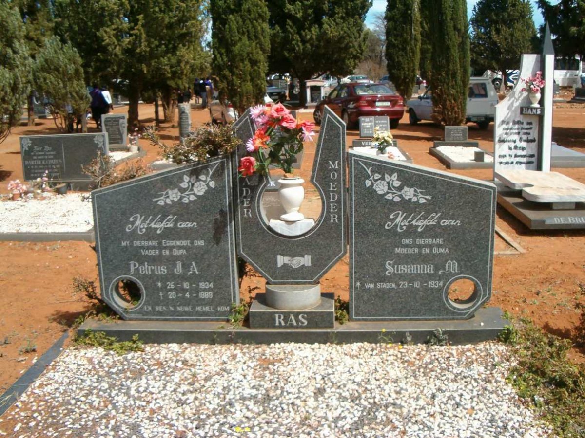 RAS Petrus J.A. 1934-1989 &amp; Susanna M. VAN STADEN 1934-
