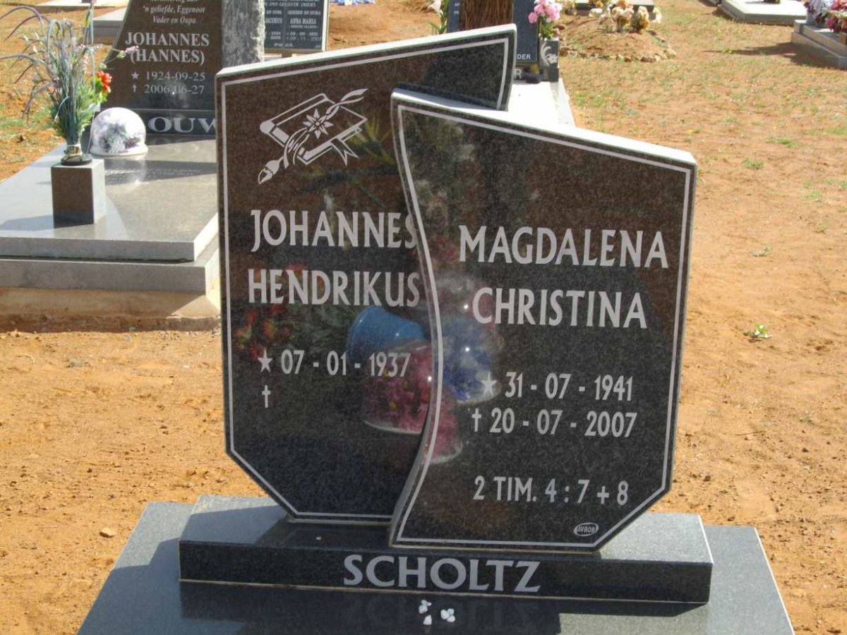 SCHOLTZ Johannes Hendrikus 1937-   &amp; Magdalena Christina 1941-2007