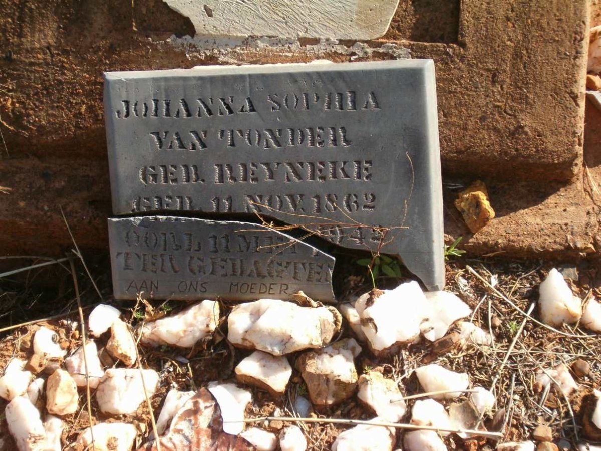 TONDER Johanna Sophia, van nee REYNEKE 1862-1942