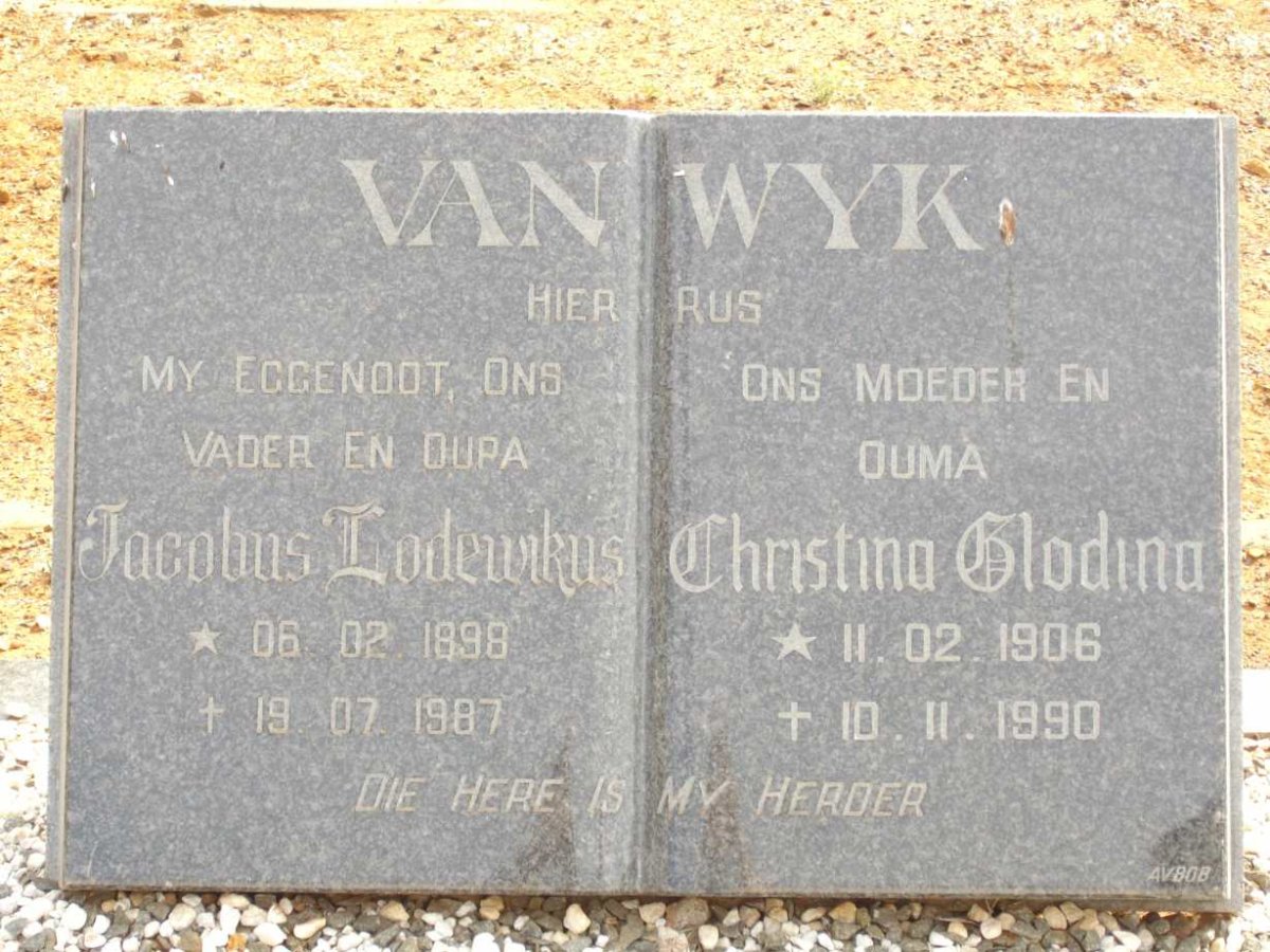 WYK Jacobus Lodewikus, van 1898-1987 &amp; Christina Glodina 1906-1990