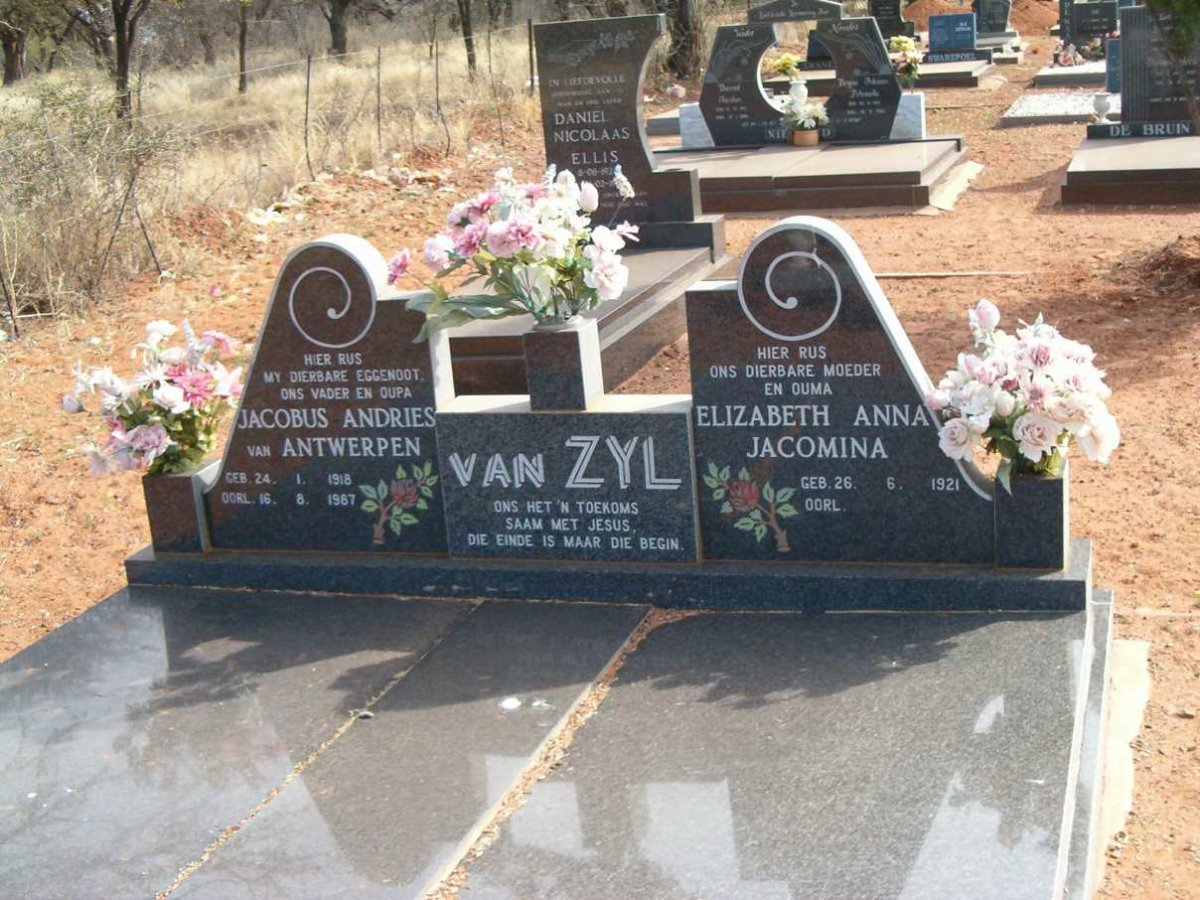 ZYL Jacobus Andries Van Antwerpen, van 1918-1987 &amp; Elizabeth Anna Jacomina 1921-