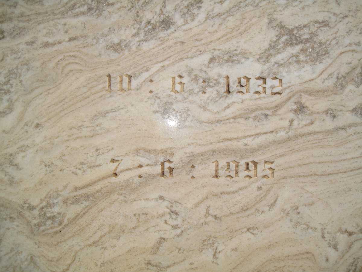 O'KENNEDY J.H.L. 1932-1995