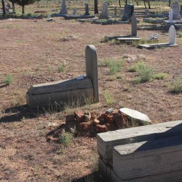 Northern Cape, LOXTON, Main cemetery
