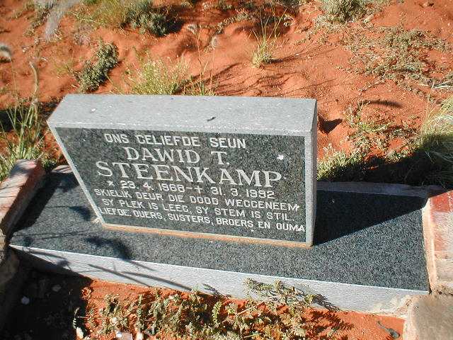 STEENKAMP Dawid T. 1968-1992