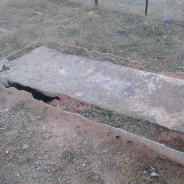 Northern Cape, NAMAQUALAND district, Kamieskroon, De Kuilen 451, Kanagas, farm cemetery
