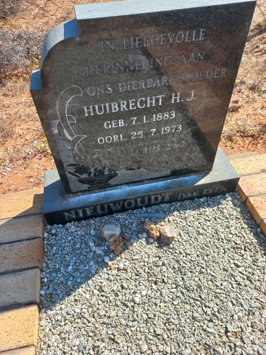 NIEUWOUDT Huibrecht H.J. nee VAN ZYL 1883-1973