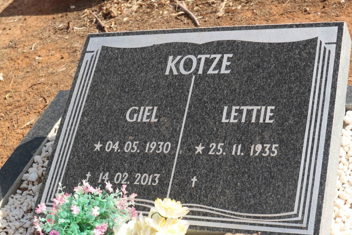 KOTZE Giel 1930-2013 &amp; Lettie 1935-