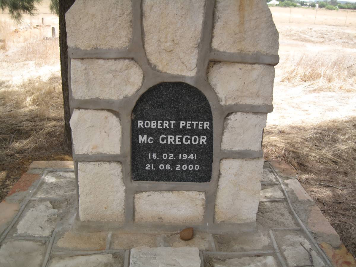 McGREGOR Robert Peter 1941-2000