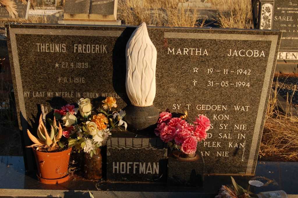 HOFFMAN Theunis Frederik 1939-1976 &amp; Martha Jacoba 1942-1994