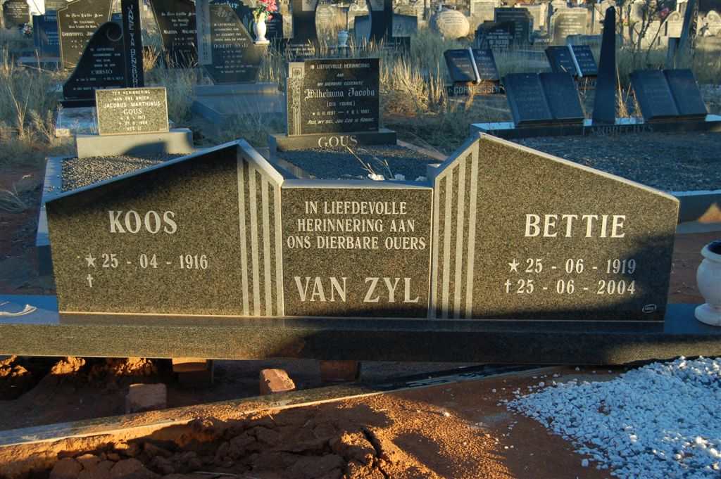ZYL Koos, van 1916- &amp; Bettie 1919-2004