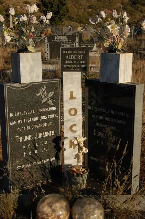? LOC? Theunis Johannes 1913-1998 &amp; Sophia 19??-