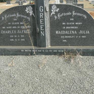 GREEN Charles Alfred 1915-1995 &amp; Magdalena Julia HERHOLDT 1922-