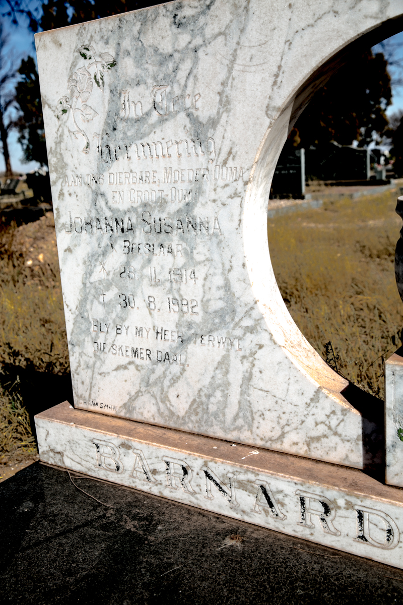 BARNARD Johanna Susanna nee BEESLAAR 1914-1992