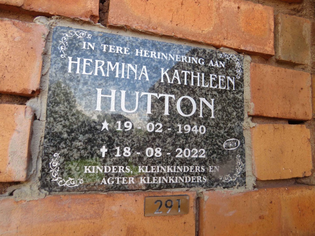HUTTON Hermina Kathleen 1940-2022