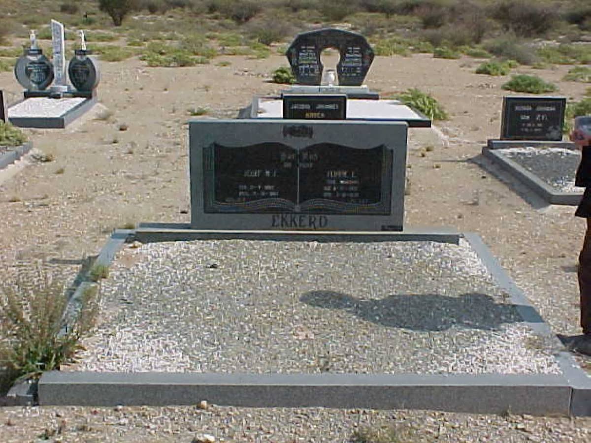 EKKERD Josef N.F. 1902-1969 &amp; Flippie L. MASSYN 1902-1970