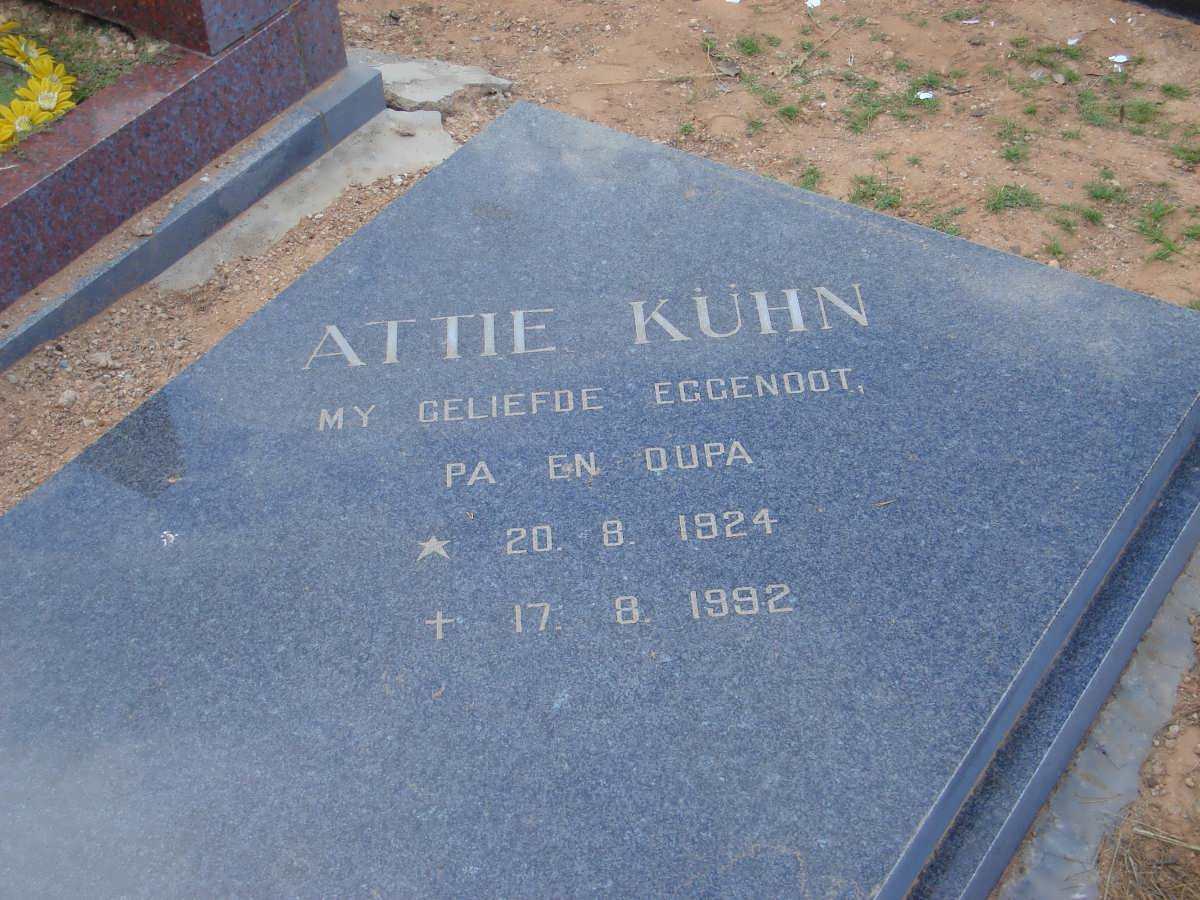 KUHN Attie 1924-1992
