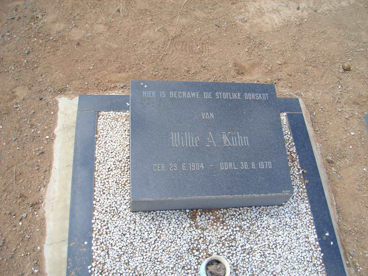 KUHN Willie A. 1904-1970