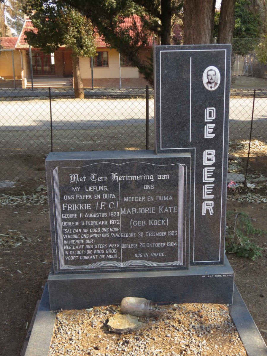 BEER F.C., de 1920-1972 &amp; Marjorie Kate KOCK 1925-1984