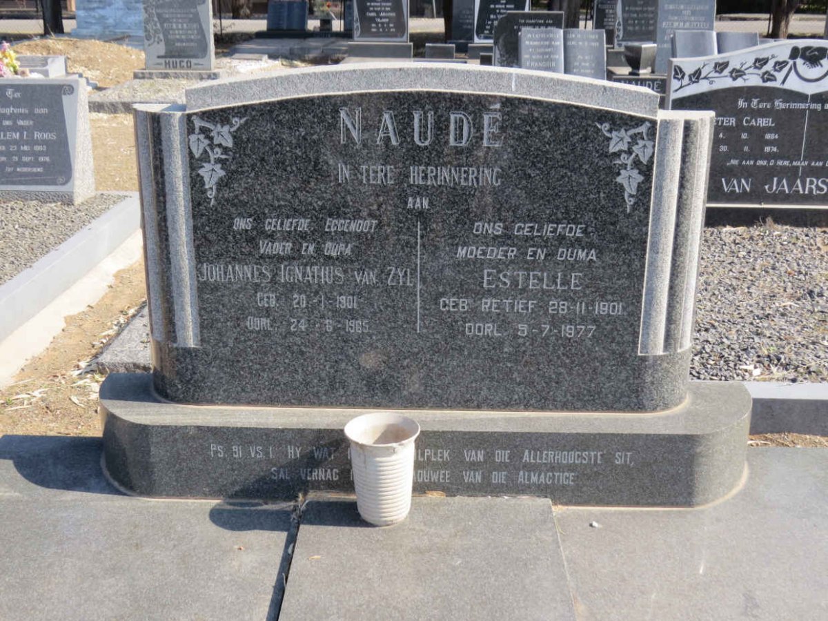 NAUDE Johannes Ignatius van Zyl 1901-1965 &amp; Estelle RETIEF 1901-1977