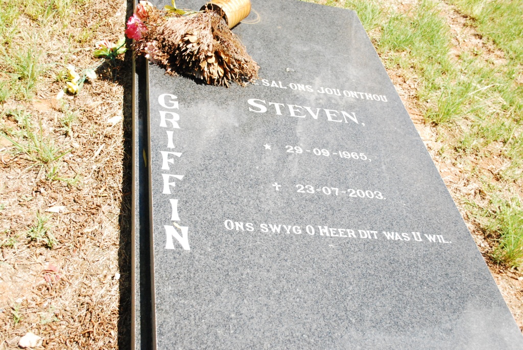 GRIFFIN Steven 1965-2003