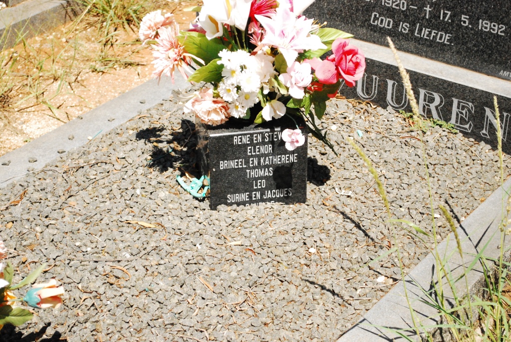 VUUREN Jan Hendrik, van 1920-1992 &amp; Irene Melville 1923-2007