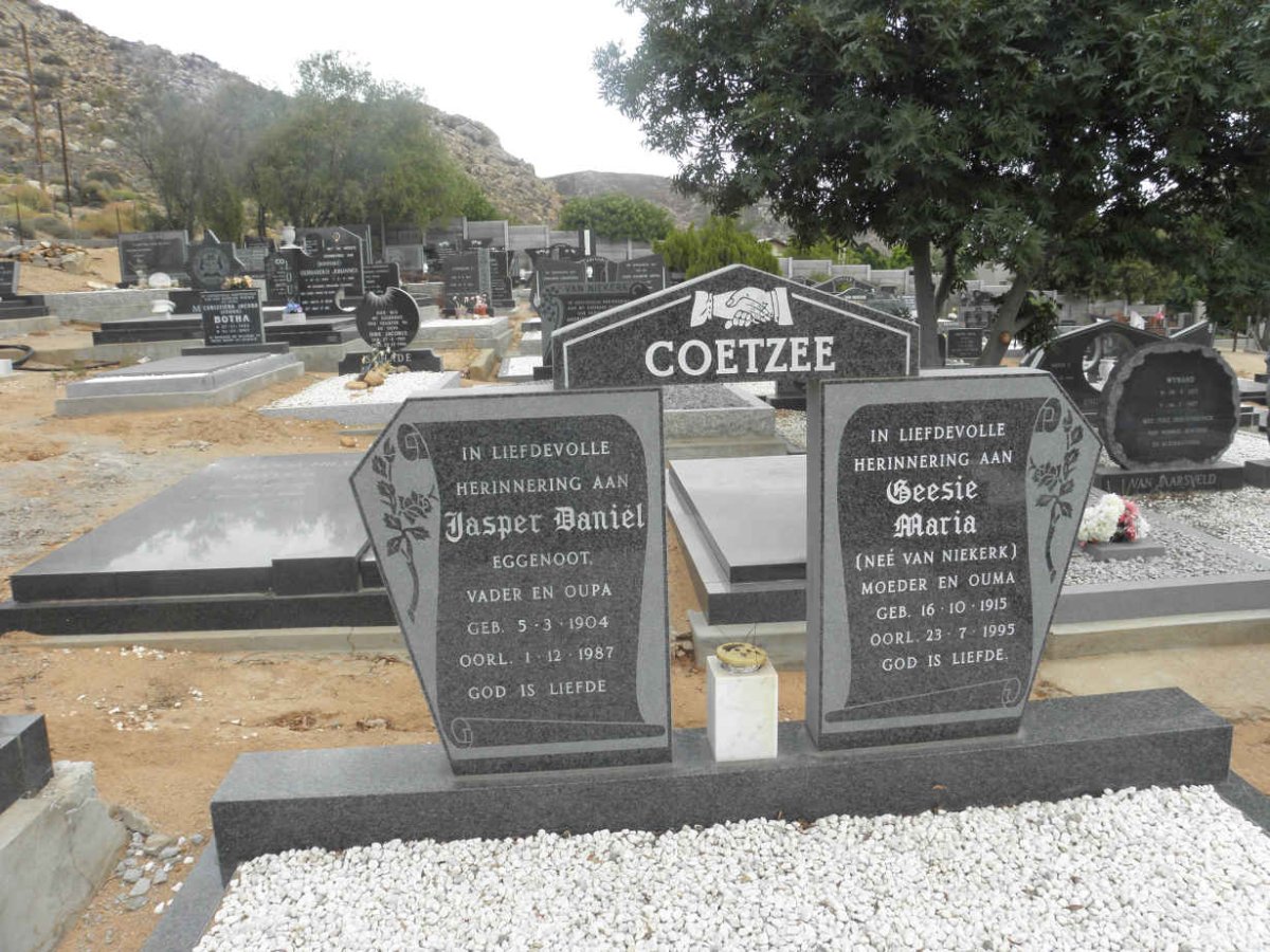COETZEE Jasper Daniel 1904-1987 &amp; Geesie Maria VAN NIEKERK 1915-1995
