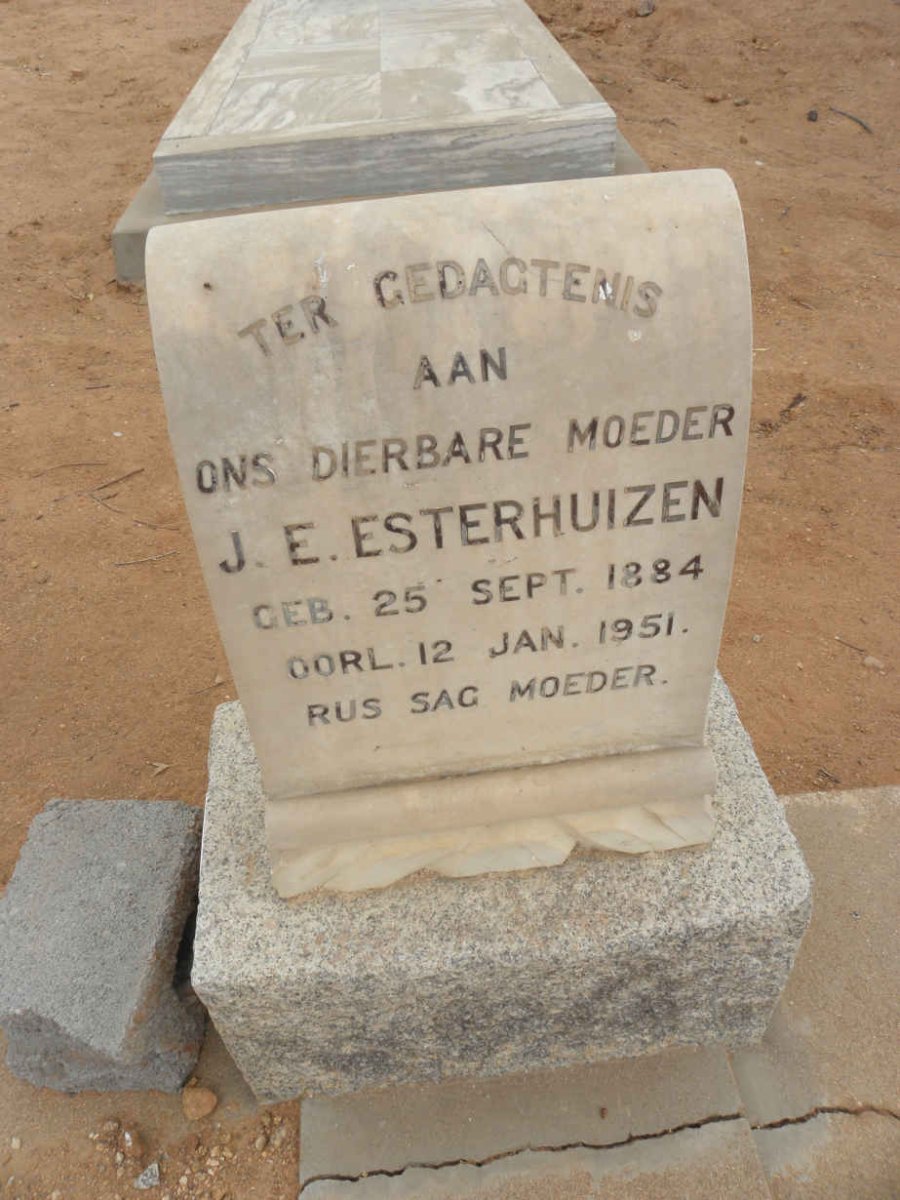 ESTERHUIZEN J.E. 1884-1951