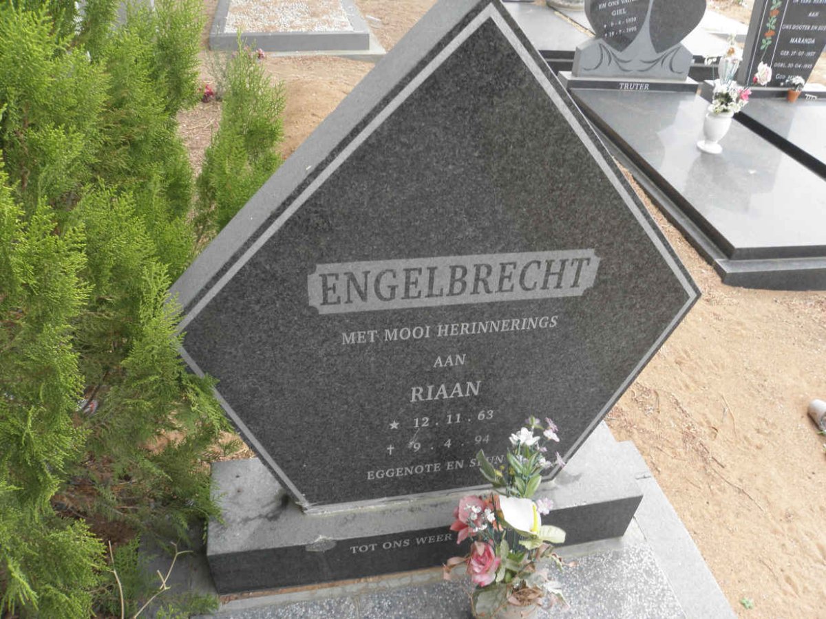 ENGELBRECHT Riaan 1963-1994