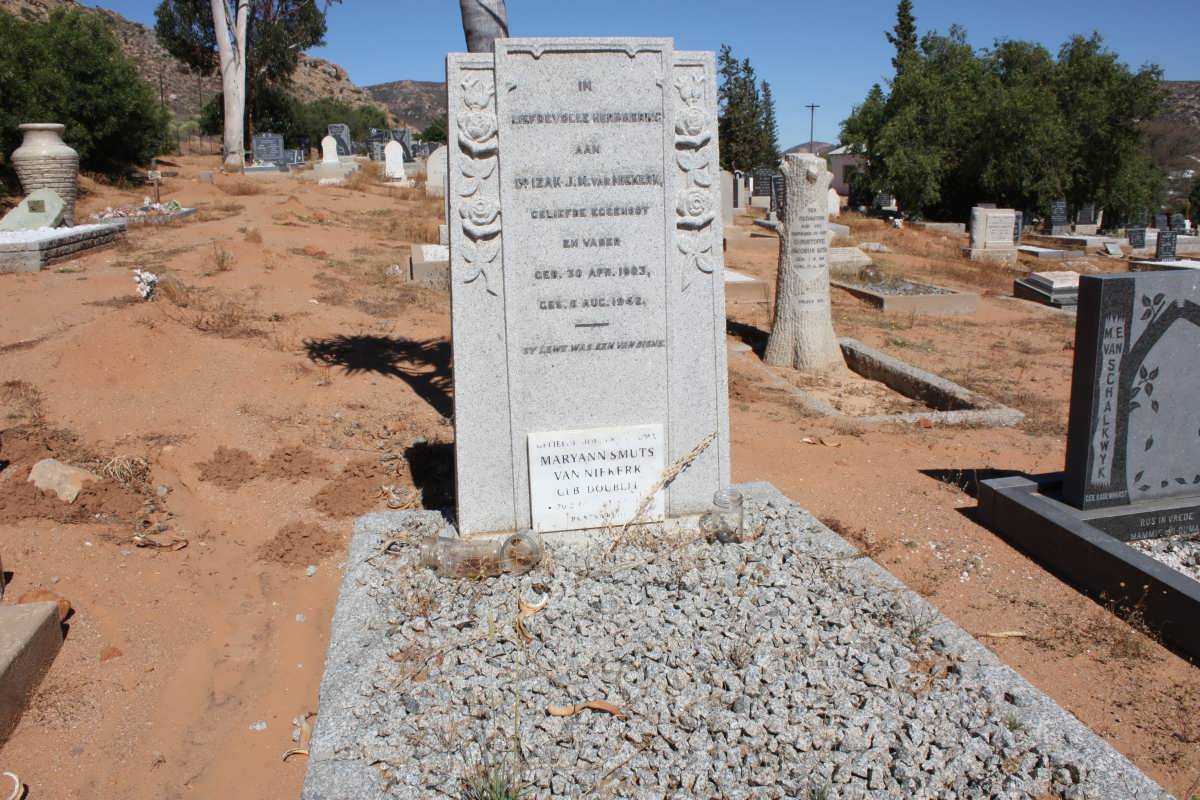 NIEKERK  Izak J.M., van 1903-1942 &amp; Maryann Smuts DOUBELL 1904-1998