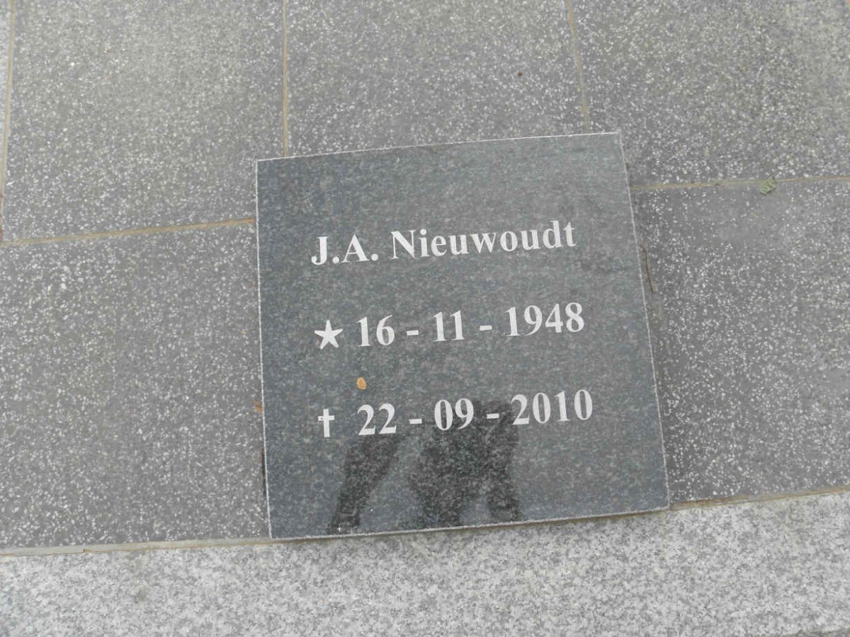 NIEUWOUDT J.A. 1948-2010