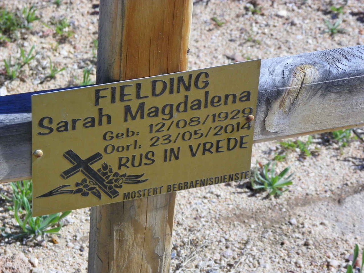 FIELDING Sarah Magdalena 1929-2014