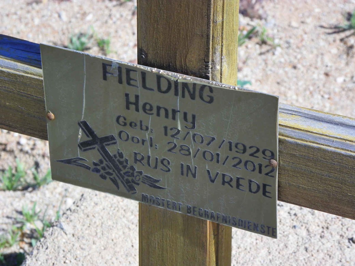 FIELDING Henry 1929-2012