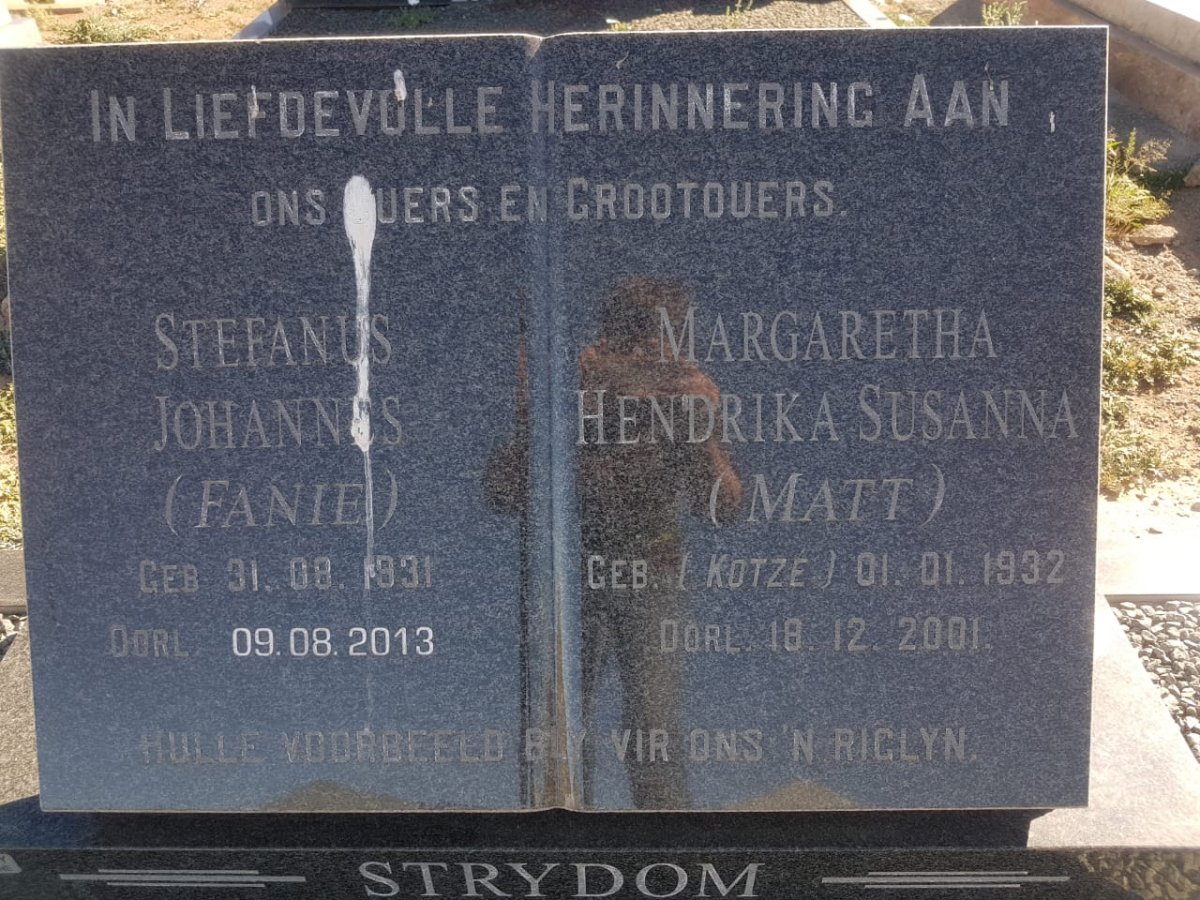 STRYDOM Stefanus Johannes 1931-2013 &amp; Margaretha Hendrik Susanna KOTZE 1932-2001