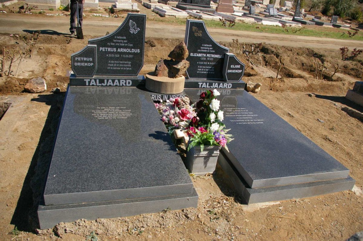 TALJAARD Petrus Arnoldus 1929-2001 &amp; Elizabeth Petronella WIID 1932-2017