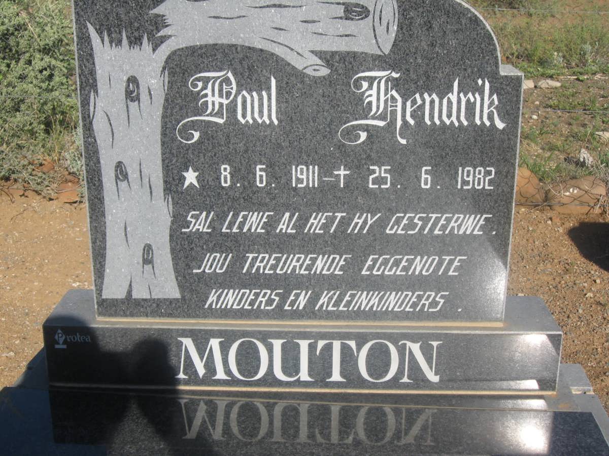 MOUTON Paul Hendrik 1911-1982 &amp; Margaretha Gezina Helena GENIS 1911-1984