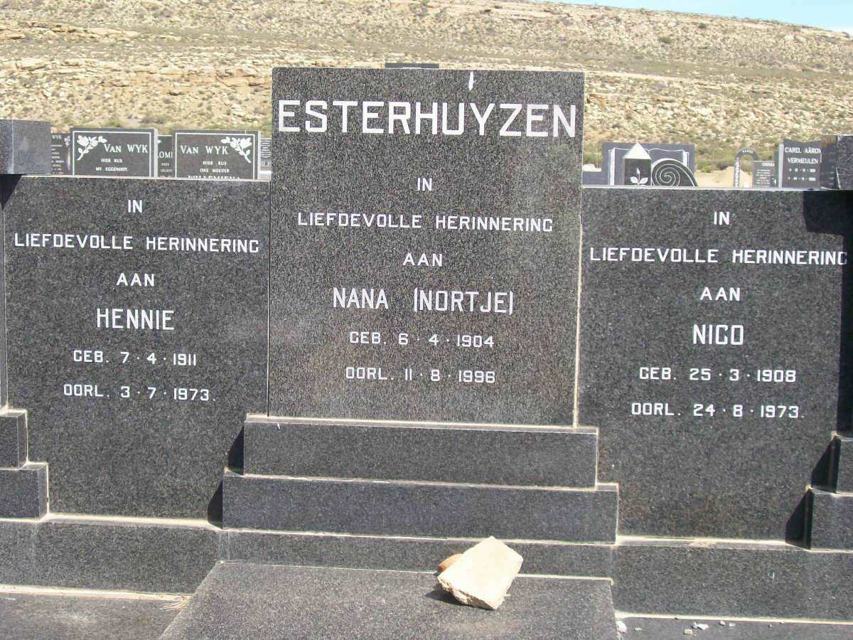 ESTERHUYZEN Hennie 1911-1973 :: ESTERHUYZEN Nico 1908-1973 :: ESTERHUYZEN Nana nee NORTJE 1904-1996